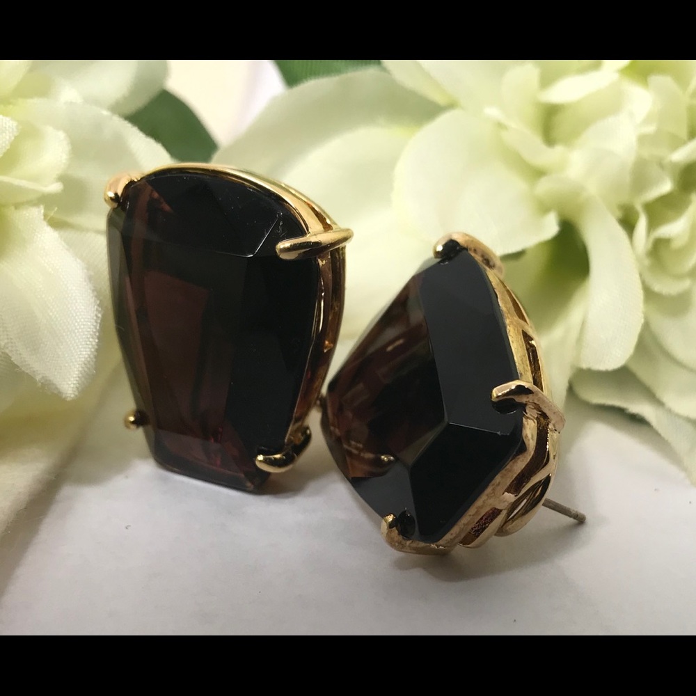 Monet pierced earrings with clip